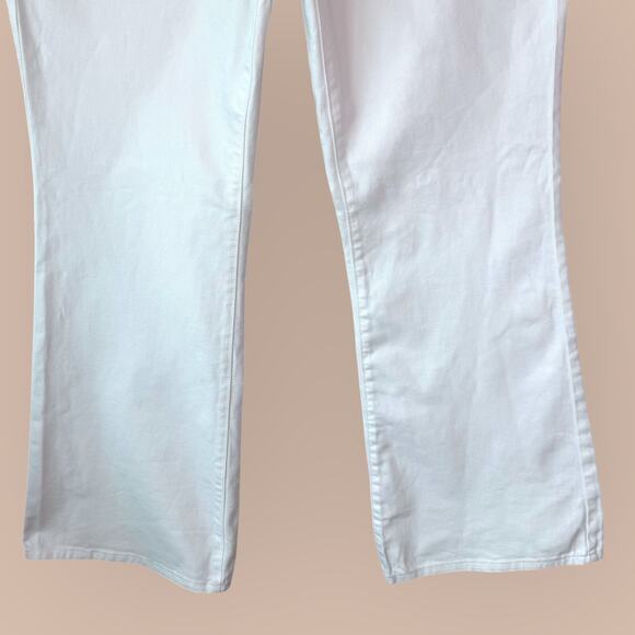 Universal Thread High Rise Flare White Denim Jeans Women Size 14 Vintage Stretch - Picture 5 of 12